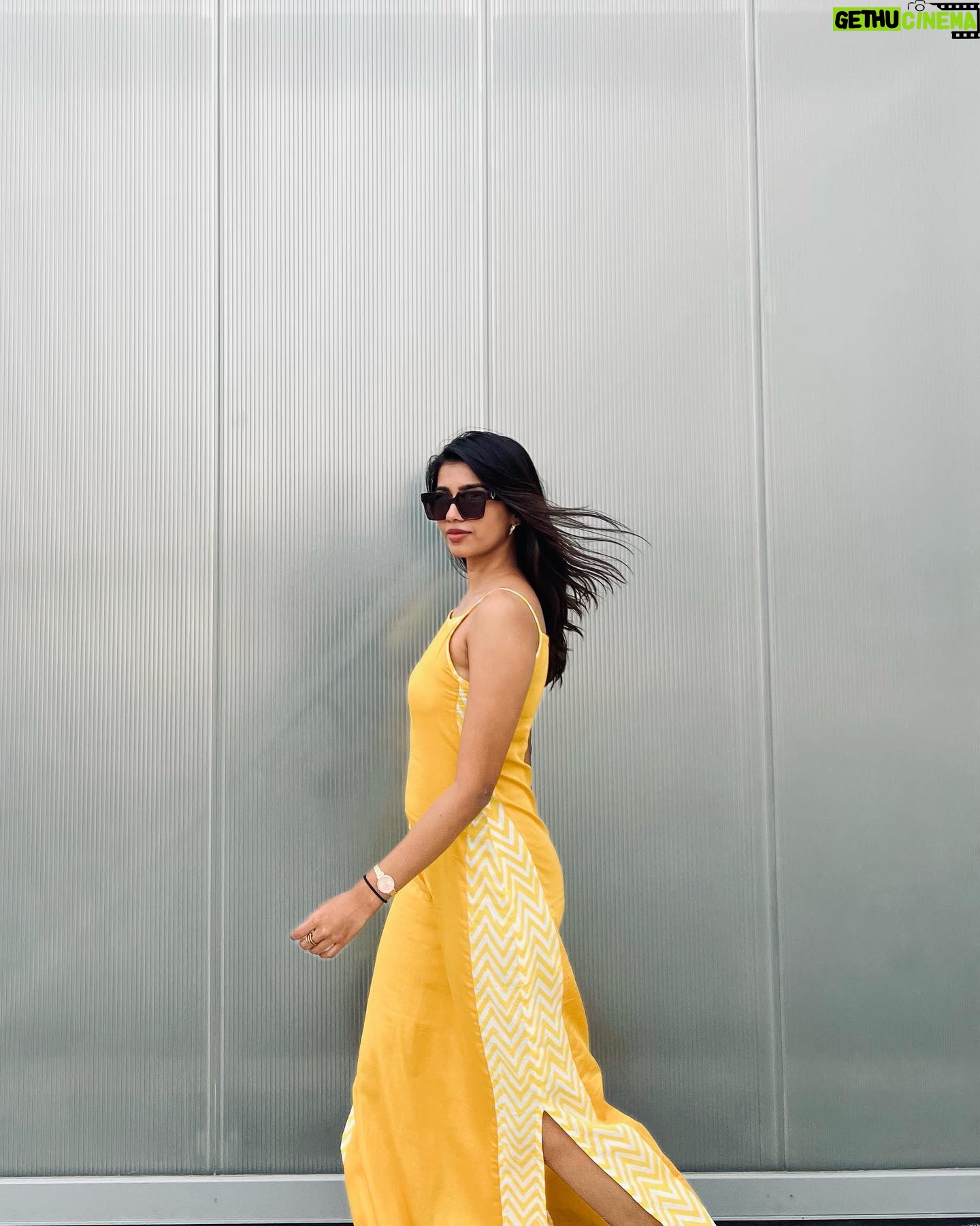 Vinsu Rachel Sam - 15.1K Likes - What a wanna-be rich bitch looks like
.
.
Wearing @tadkabymadhu 🌹