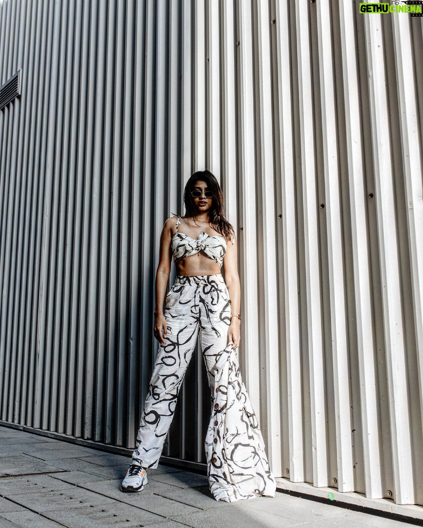 Vinsu Rachel Sam - 8.3K Likes - Got to do this kickass shoot in Dubai with this kickass, super fast photographer @mahimalizbeth 🌹
.
#goalsss #photoshoot #dubai #homeawayfromhome