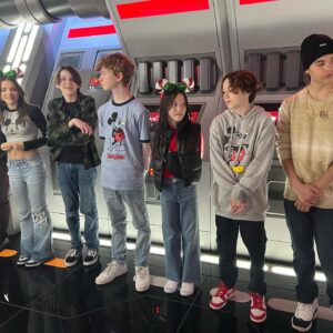Violet McGraw Instagram - Celebrating @officialaidanmcgraw and @madeleinemcgraw yesterday at @disneyland was epic! #dump 1
