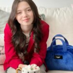 Violet McGraw Instagram - Thank you @katespadeny for this amazing bag and all the holiday treats! Especially these gorgeous polka dot mugs to drink my hot cocoa in all season long!! #tistheseason #gift #grateful #attitudeofgratitude #katespade #katespadeny