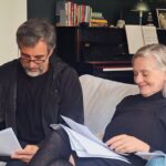 Virginia Cavendish Instagram – Essa turma esteve junta em 2006/2008 em cartaz com a peça Hedda Gabler, produzida por mim. 
Ontem, após 18 anos, nos encontramos novamente para ler o texto. Uns vieram do Rio de Janeiro para o encontro. 

O que fica de mais significativo e que me deixa extraordinariamente feliz, é o afeto construído e mantido por tantos anos, mesmo sem nos vermos ou falarmos frequentemente. 
O espetáculo deu muito certo, tivemos uma temporada longa para um drama, dois anos em cartaz é muita coisa. 
Mas saber que temos uns aos outros é maior do que tudo. 

Obrigada, minha gente! Foi lindo e emocionante.
✨♥️✨♥️✨♥️✨♥️✨

Obrigada Chris e Ana! 

#teatro
#amizades 
#heddagabler 
#virginiacavendish