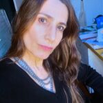 Virginia Cavendish Instagram - Um fim de tarde de reflexão. Depois de uma manhã surpreendente. ✨🌷✨ Com um elenco todo feminino, fizemos uma leitura da peça Hedda Gabler, que montei em 2006. Muitas memórias, muita discussão sobre protagonismo feminino, sobre os direitos da mulher nos dias atuais, o tanto que avançamos e onde ainda precisamos avançar. Sobre Ibsen e dramaturgia. Tem coisa melhor?Que dia lindo, obrigada , Girls, vocês são demais! Pena que não fizemos fotos! Mas nem tudo na vida é para as redes sociais! (Essa música, o adágio de Barber, fazia parte do espetáculo) #heddagabler #teatro #ibsen #feminismo #virginiacavendish