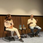 Virginia Cavendish Instagram - Que alegria de encontro! Encontro para falar de cinema e do nosso amor pelo cinema. Somos apaixonados! Nossa sessão do filme “Através da Sombra” na mostra de cinema foi lindo . Desde 2016 eu não via o filme em tela grande. A alegria da confirmação de ter produzido junto com @mariadulcesaldanha um grande filme de @walterlimajroficial . A estrada foi longa, teve muita dificuldade, muito medo e muita coragem. A alegria de ter conseguido fazer um filme tão bonito! 🌷🌷🌷🌷🌷🌷🌷 Na primeira foto junto comigo e Walter; Alice Andrade.
