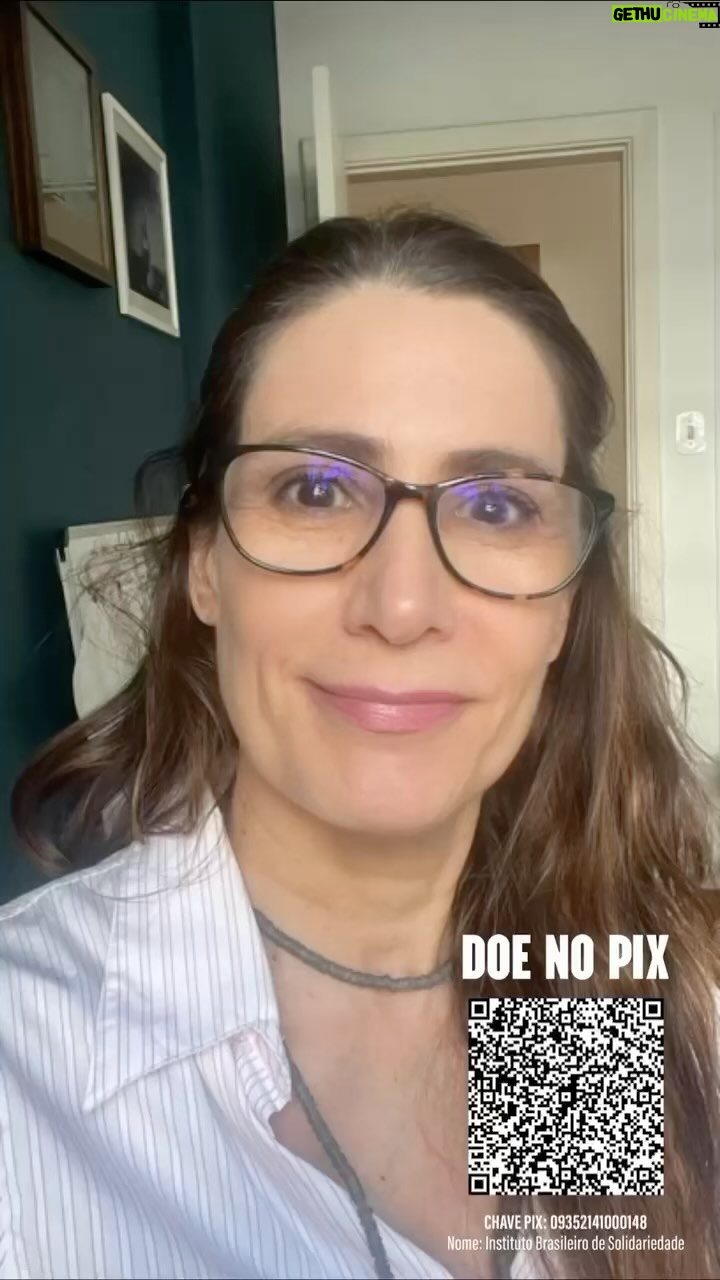 Virginia Cavendish Instagram - ✊🏽 VIRGINIA CAVENDISH MANIFESTA SOLIDARIEDADE AO RIO GRANDE DO SUL ‼️ A atriz brasileira ressalta a importância da solidariedade neste momento delicado que nossos companheiros e companheiras do Rio Grande do Sul enfrentam. 🚩 Contribua com nossa Campanha Solidariedade Sem Terra ao Rio Grande do Sul! Informações Bancárias: CHAVE PIX: 09352141000148 Banco: 350 Agência: 3001 Conta: 30253-8 CNPJ: 09.352.141/0001-48 Nome: Instituto Brasileiro de Solidariedade 🎥 Confira o vídeo e compartilhe! #SOSRioGrandeDoSul #SolidariedadeSemTerra