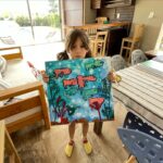 Virginia Da Cunha Instagram – THEA 🎂❤️💫

Hoy cumple años una de mis personas favoritas del mundo, mi sobrina Thea. Armé este album con momentos inolvidables a lo largo de los 8 años transcurridos.
Disfruté tanto buscarla por el cole o arte donde me esperaba con un cuadro para mi. Bailamos juntas y la ayude a sacar su primer single “Future Unicorns”. Inolvidables las preparadas coquetas para salir a pasear y  a comer sushi, nuestros encuentros en viajes y dormidas que terminaban conmigo en el piso. Te amo Thea, a seguir disfrutando y creando!