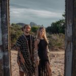 Virginia Da Cunha Instagram - Sudamérica conexión Ibiza ✨ Territorios portales se conectan a través de la energía Kundalini, encendiendo el fuego de quienes estén listxs para expandir ❤️‍🔥🦅 🎶: @hila.sudamerica @virginiadacunha 🥻: @moon.ibiza 🧲: @vibranto.ibiza 📸: @keosvisuals