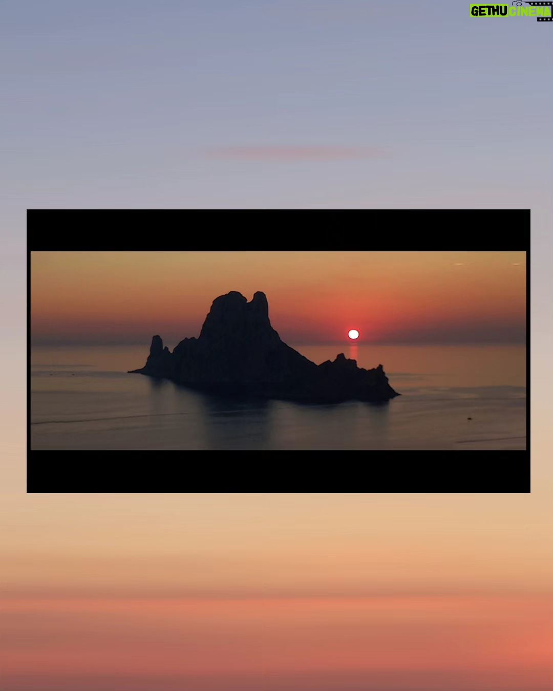 Virginia Da Cunha Instagram - Artist new release "kundalini Dance" @hila.sudamerica @virginiadacunha live in all platforms
