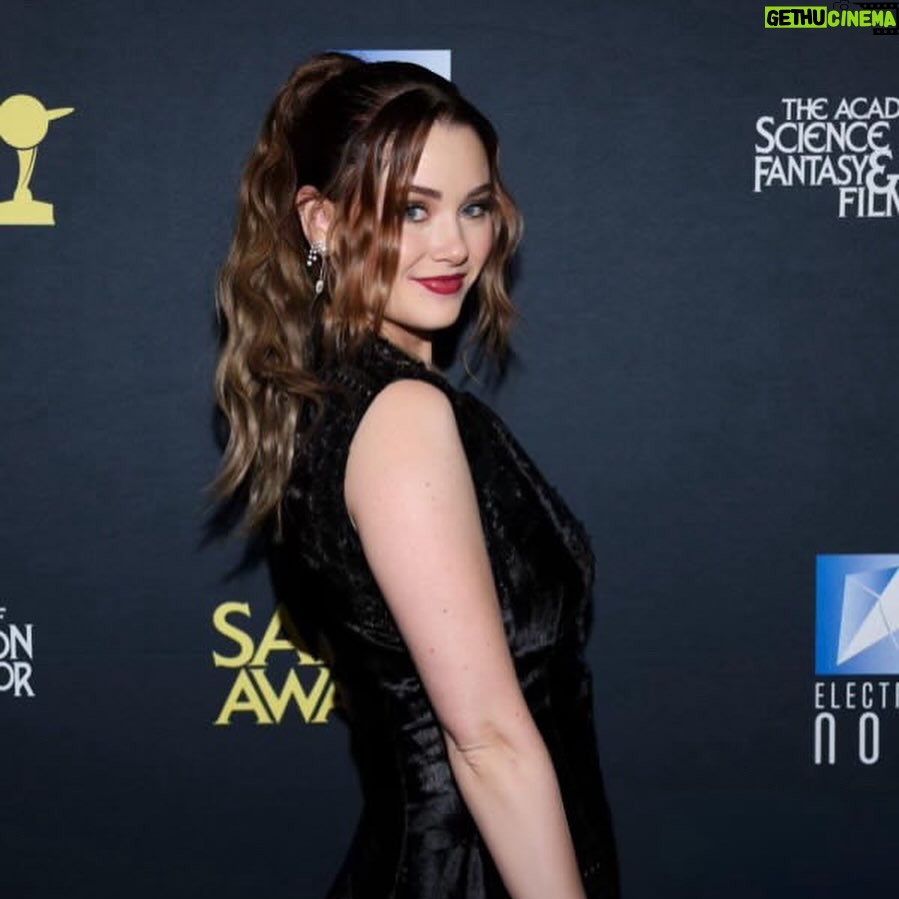 Virginia Gardner Instagram - Honored to present at the Saturn awards last night along side @smoregrace and for @fallmovie to be nominated for best indie film 🥰