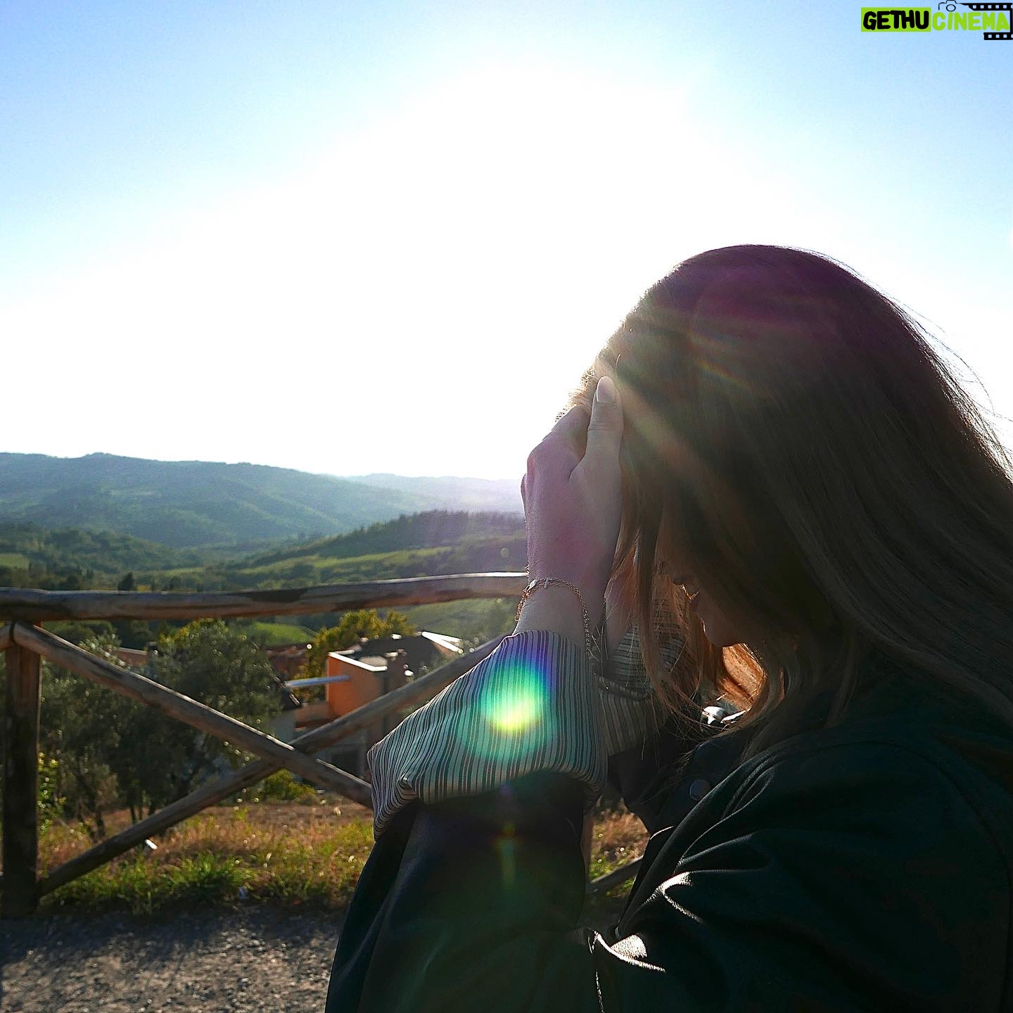 Virginia Gardner Instagram - More Tuscan magic @comocastellodelnero