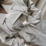 Virginie Conte Instagram - A little bit more of this trench @meotine . . #linentrench #parisianchic #springoutift #parisienne #meotine #