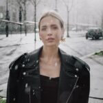Virginie Conte Instagram - C’est ce qui s’appelle tirer profit d’une météo exécrable @thefrankieshop crédit photo @mathieuplt