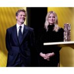 Virginie Efira Instagram - Merci à l’Académie de m’avoir invitée à remettre un César d’honneur (en compagnie tout à fait agréable) à ce merveilleux metteur en scène ! Merci à Stéphane Bouley @vnr_herzog (auteur de L’œuvre de David Fincher : scruter la noirceur) pour son aide précieuse 🖤