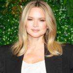 Virginie Efira Instagram – Avant première de #ToutVaBien hier soir, sur @disneyplusfr le 15 novembre ! Vive @camille2castelnau !!