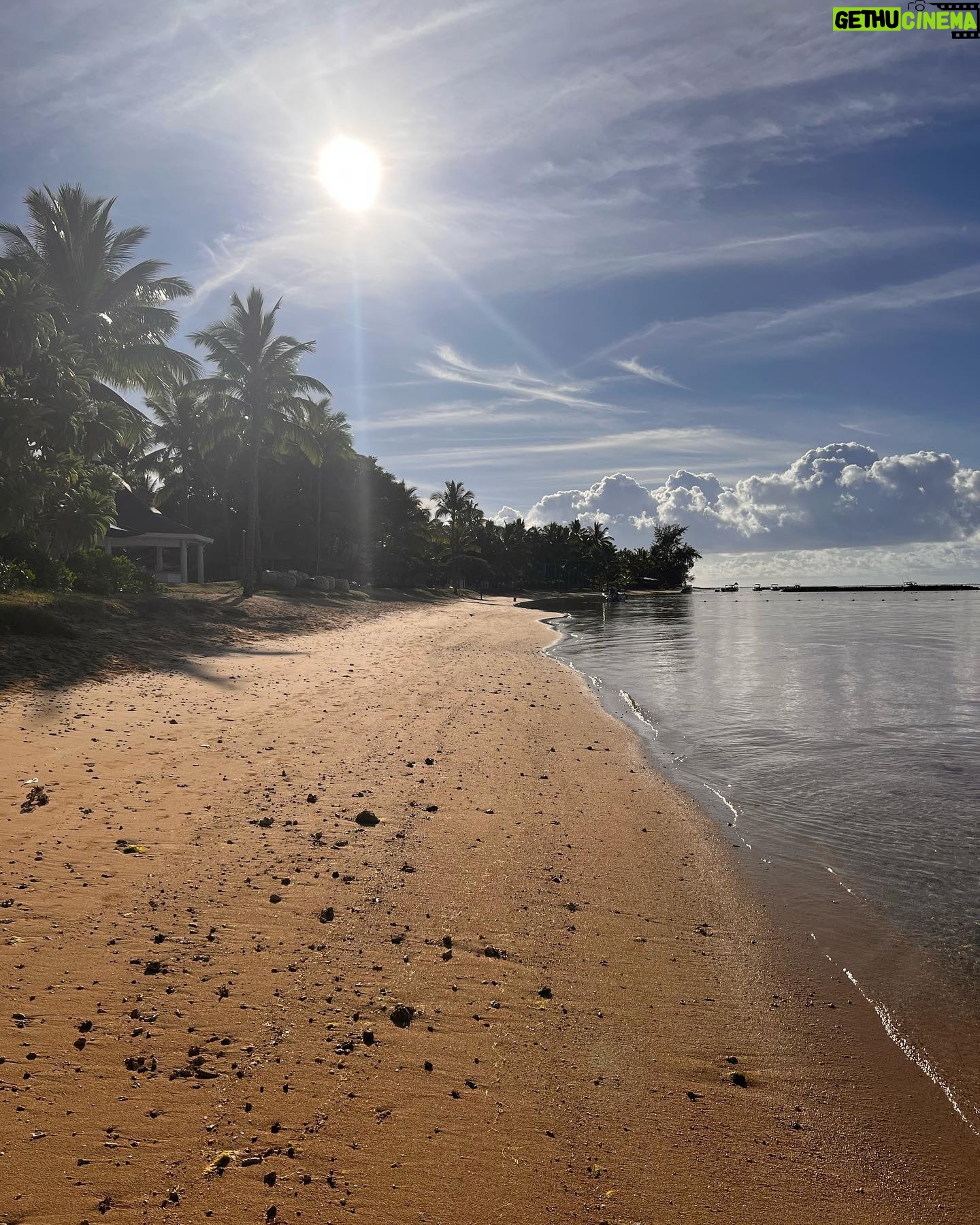 Virginie Efira Instagram - Maurice forever and ever 🇲🇺☀️🏝️ Best place ❤️ @heritage_letelfair