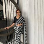 Vishavpreet Kaur Instagram - 🖤🤍 #pashminna