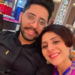 Vishavpreet Kaur Instagram - Rab tainu bahut saari khushiyan te tarakkiyan deve veere ✨♥️ #happyrakshabandhan❤️