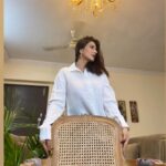 Vivana Singh Instagram - What an exclusive piece of art this teekwood frame chair with cane is ⭐️♥️. Just love the elegant style n the traditional charm of this gorgeous artwork . Enhance your home with only n only @bluedotdesignn . #insta #instagram #furniture #furnituredesign #exclusive #impressive #french #style #yet #veryindian #explore #explorepage #bluedotdesignn #must #have #enhance #your #home
