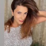 Vivana Singh Instagram - 🤍🤍🤍 #insta #instagram #instagood #explore #explorepage #vivana #vivanasingh #explorepage✨ #live #n #let #live #🤍