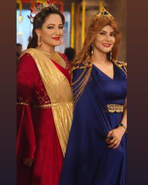 Vivana Singh Instagram - Queens of Magadh 🫅🫅🫅🫅

Keep watching Prachand Ashok @colorstv 

#instagram #instagood #instalike #colorstv #prachand #ashok #telivision #vivana #vivanaasdiana #explore #explorepage #exploremore #actor #actorslife #♥️ #🧿
