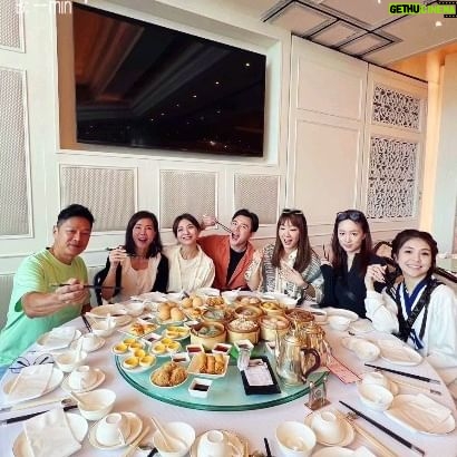 Vivian Lai - 3 Likes - 香港是美食天堂。。
来到这里不管你想吃什么。。
肯定都有你喜欢的💗
米其林餐厅,点心,广东料理,茶餐一厅。。。 这些都让我们吃到尽在不言中🤗🤗
#discoverhongkong
#hellohongkong
#罗兰
#薛家燕
#香港美食
#吃不停
#vivian出遊记
#vivian带你走透透
#vivian好介绍
@lnxglobal_official