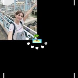 Vivian Lai Instagram - 香港之旅。。大澳站
一早我们来到了
百年历史鱼村大澳👐🏻👐🏻
阳光普照, 气候凉爽 。。
走在老街上。。。
感受到居民浓厚的人情味💗 
欣赏这里独特的渔船，棚屋别有一番风味🤗🤗
必👍打卡地点：大澳

@lnxglobal_official
#discoverhongkong 
#hellohongkong 
#香港 
#大澳
#大澳棚屋 
#vivian出走记 
#vivian带你走透透 
#vivian好介绍