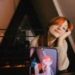 Viviana Santos Instagram - Te voy a extrañar… noches y días llenos de historias capturadas con mi #SamsungZFlip5 estaba obsesionada contigo, nunca pensé que te arrebatarían de mi lado, eras mi mejor amigo fotógrafo! 📷✨ Estas fueron de las últimas fotos que me tomaste y logré recuperar. Deseando que Santa te traiga de vuelta a mis manos 🎄🎁 #expandetumundo #losquesedoblan @samsungcolombia #patrocinadosamsung