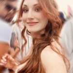 Viviana Santos Instagram - El amor no se define por normas sociales, sino por los corazones que laten al unísono, sin miedo a mostrarse tal como son❤️ 🌈💖 Celebremos el amor en todas sus formas y colores 💖🌈 No importa nuestra orientación, género o identidad, todos merecemos amar y ser amados plenamente. Abracemos la diversidad y luchemos por un mundo donde todos puedan vivir su verdad con orgullo. Hay que seguir caminando juntos hacia una sociedad inclusiva, en la que el amor sea celebrado sin importar quiénes somos o a quién amamos. ¡Feliz mes del orgullo gay! 🌈💕 #PrideMonth #LoveIsLove #Inclusivity #amorsinfronteras #setumismo #pride #samsungcolombia
