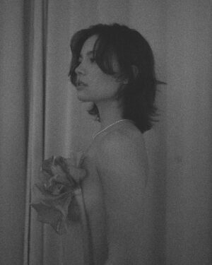 Vivien König Instagram - 🖤🪷 @vivi_koenig