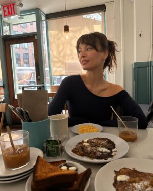 Vivien König Instagram - happy sunday my friends 🌼
