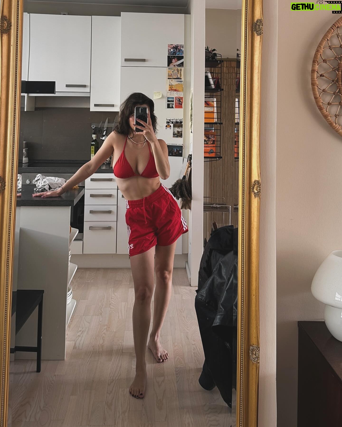 Vivien König - 4.8K Likes - some recents 🌻