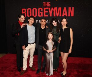 Vivien Lyra Blair Instagram - So many people I want to thank for making #theboogeyman premiere at the #elcaptaintheatre a huge night! ❤️

Style by @veronica.graye 
HMU by @meghan.pins
Shoes by @badgleymischka and  the amazing headband is from @leletny 

Thanks to @imprintpr @paradigmtalentagency @21lapsentertainment @20thcenturystudios @20thcenturystudioshorror @disneystudios  and everyone that came out to get scared!! 😻
