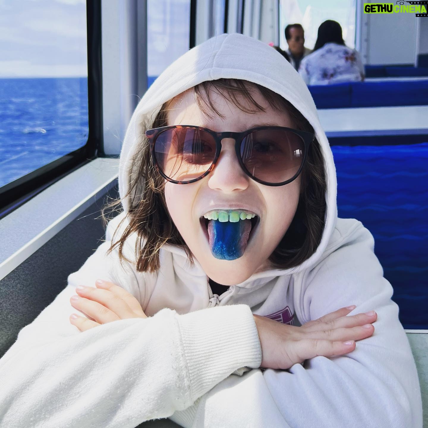 Vivien Lyra Blair Instagram - How many Smurf jokes do you think I heard today after eating a blue raspberry ring pop? 👀