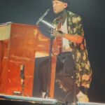 Vivien Lyra Blair Instagram - I got to go to my first concert last week. I saw @twentyonepilots I’ve been a big fan since I was really young (I know I’m still young 😁). When I work I still practice music and during ObiWan I asked my piano teacher to help me with “Tear in My Heart” The concert was everything I could have ever wanted it to be. Thank you #TylerJoseph and #JoshDun I had so much fun!!