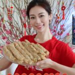 Vivien Yeo Instagram – 前幾天打給媽媽，叫她教我做肉卷 （簡易版本）
每年新年媽媽都會做
結婚後，除夕年初一二三不會在Malaysia 過
所以就自己動手做充滿媽媽味道的新年菜吧！

媽媽說她的這個版本超超超簡單
我今天用了不到一個小時就做好煮好了
做的時候小孩不斷問我可以吃了嗎😆
吃完後，再問我晚上是否可以再吃😆👏👏

一家人團聚在一起
準備過年食物
熱熱鬧鬧的
這就是過年的氣氛了💕

你們家必備的新年食物又是什麼呢？