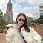 Vivien Yeo Instagram - Seoul calling ✈️✨ · In the holiday spirit and my vacation’s mode on 📸 🍜 🏯 🎵