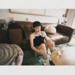 Waa Wei Instagram - 週六的早晨… 路易，媽媽在敷臉，甚至連喝的那一口水都還沒吞下去⋯ - 我：「你要當攝影師嗎？」 兒：「可以啊，但我比較想去NASA。」 ？