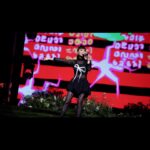 Waa Wei Instagram - 魏千金攝影大賽之大家好會拍照，尤其每次都聽攝影師說我是一個不太好拍的歌手，always嘴巴張太開啊，不然表情又太多。所以我看到有好看的照片就變成偷圖大王了。 / 想問問你們： 最想在演唱會聽到我唱什麼歌？ 最喜歡我的哪一首歌？ 請作答。