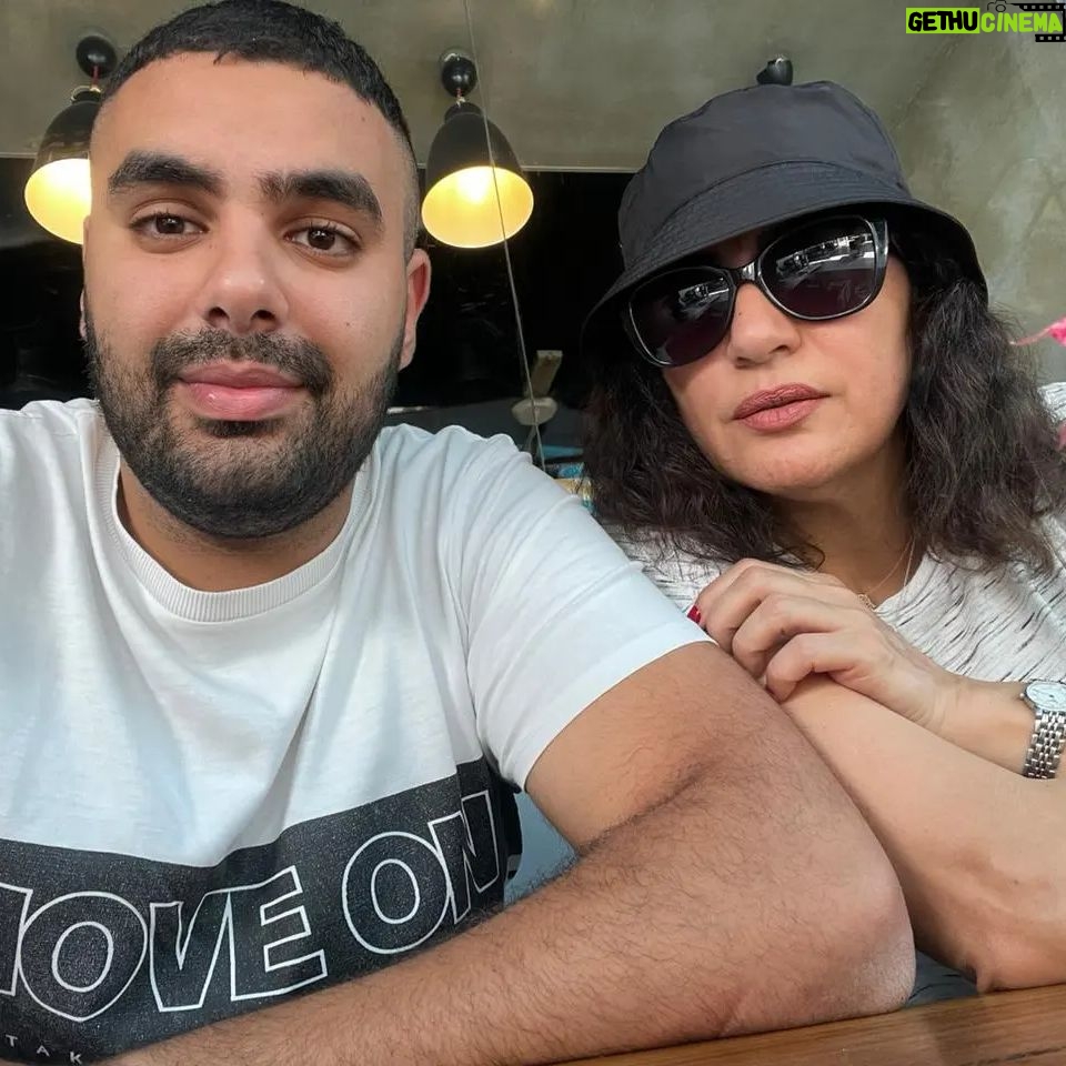 Wafaa Sadeq - 1.3K Likes - Good morning 🌹🌹
Breakfast with my hero ❤️
Great day🌻🌻