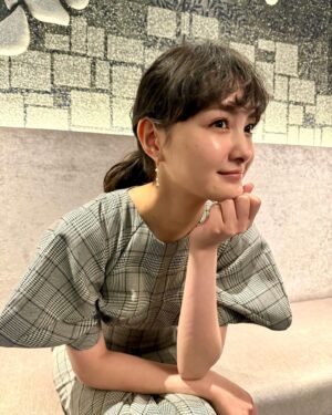Wakana Aoi Instagram - ．
「フーズラボ」のイメージキャラクターを務めさせていただいていますが、そちらを運営されているクオレガさんのイベントにお邪魔しました！

アットホームな空間で、温かくなった〜☺️

私も料理や食べる事が好きだから、飲食業を支える皆さんのお力に少しでもなれるようにこれからも務めてまいります🙌

👗
@enfold_official
💍
@agete_official

#pr #フーズラボ #foodslabo