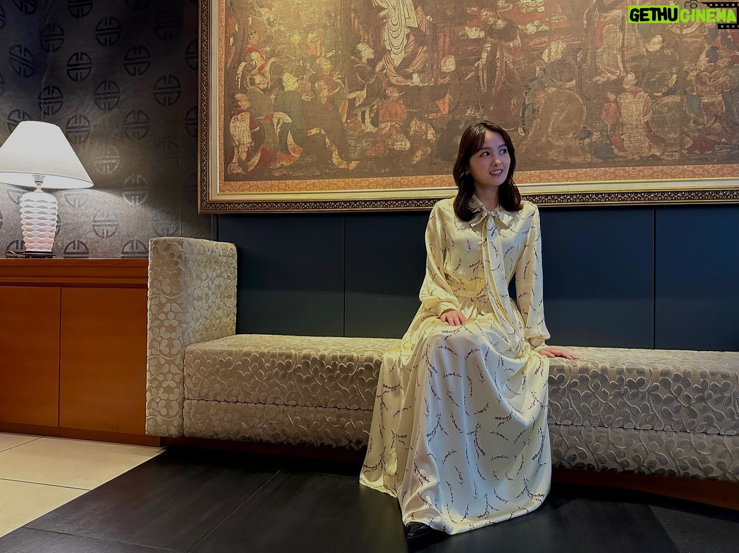 Wakana Aoi - 3 Likes - .
取材していただきました。
「LEON」
お店に合わせてお嬢様的なテーマで作ってみました。
いつもない雰囲気のスタイリングで、ドキドキしながら、美味しい火鍋を頂いて😋
https://www.leon.jp/peoples/187902
👗
@cote.official
💍
@theofficialpandora
👠
@louboutinworld
#ANASTASIA