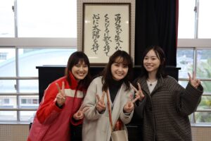 Wakana Aoi Instagram - ．
初めての3人旅は、
9年ぶりの五島列島・福江島！

本当に久しぶりに会えた方達との温かい時間に胸がいっぱい😢

五島もどんどん進化していて、新しい場所や新しい出会いがあったり、無くなっていくものもあったり。
自分たちも同じように変わったり変わらなかったり無くしたりしながら進んでいくんだなぁと、たくさん色んな気持ちになれた旅でした。

賑やかで穏やかで楽しい旅！😆