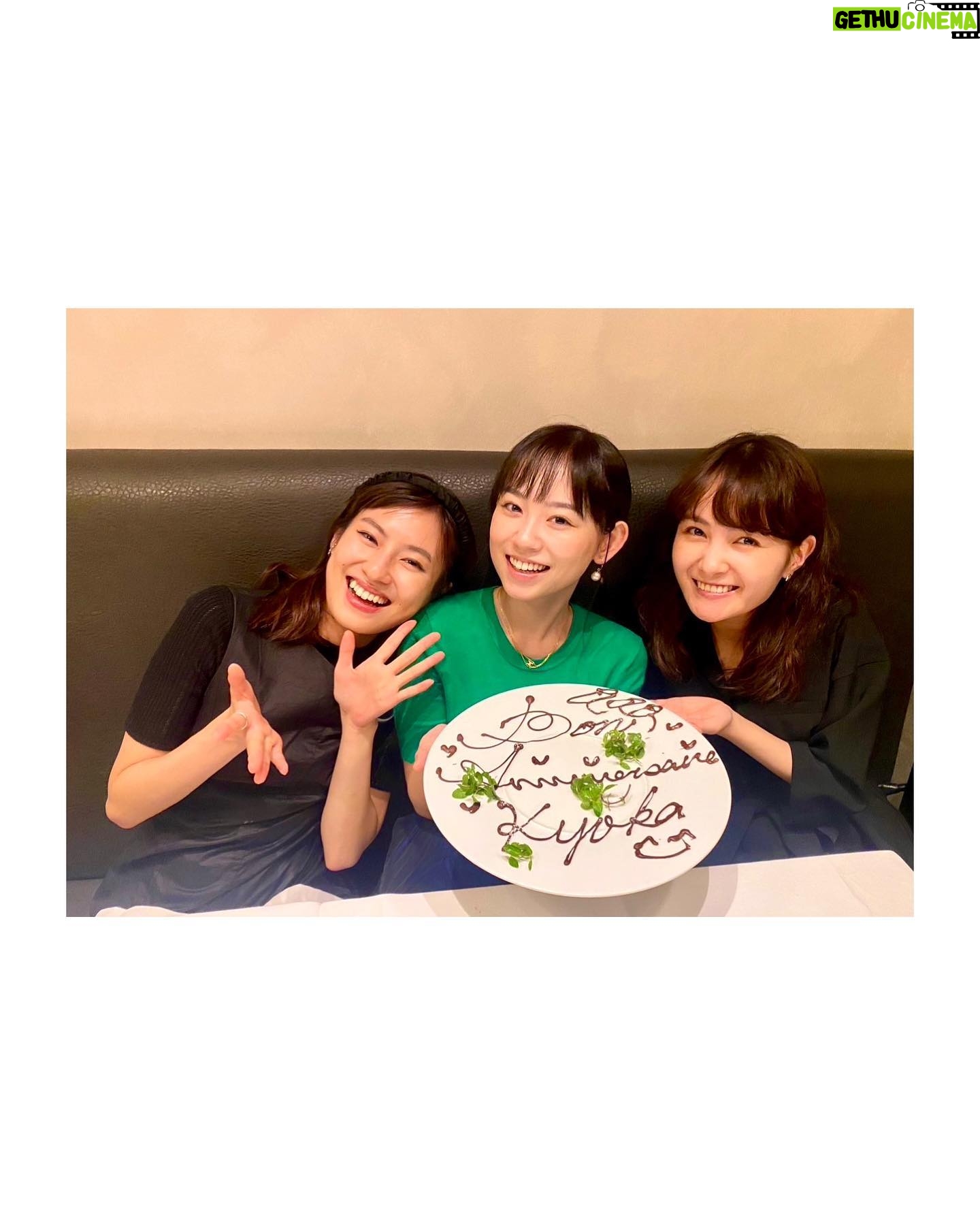 Wakana Aoi - 3 Likes - .
杏花のお誕生日を祐里とお祝いしました🥂
私のお誕生日もお祝いしてもらって、祐里のお誕生日もお祝いする予定☺️笑
祝いあい。
毎年こうして過ごせてうれしいなぁ…
これからも一緒に、仲良く、歳を重ねていきたいな😌