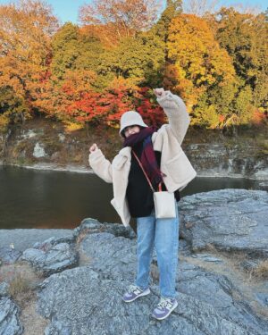 Wakana Aoi Instagram - 🍁🍁🍁
素敵な季節だ〜
どこも色づいてる。
寒いけど満足でした☺️

#秋