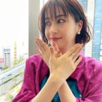 Wakana Matsumoto Instagram - 昨日の ポップUP！をご覧いただきありがとうございました。 沢山サプライズがありとても嬉しかったです。 やんごとなき一族からは松下洸平さんからのコメント。 素敵なショーガールのブリアナ ギガンテさんからのコメント。 お二人共お忙しい中なのに、、、 感謝です。 本当にありがとうございました😊 Tops.Pants.T-shirt/ muller of yoshiokubo Earrings. Sandals/TODAYFUL Ring/no.29
