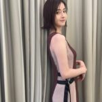 Wakana Matsumoto Instagram - 先日の取材での衣装！ とても痩せ見えするからみんなできゃっきゃしました笑 なんか、 花粉飛んでませんか？ わたしだけ？