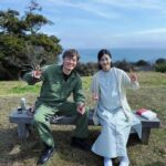 Wakana Matsumoto Instagram - . . 君が心をくれたから をご覧いただきありがとうございました。 案内人として、母として、 見守ることができた最終回でした。 最後のカット、雨ちゃんの笑顔がすべてを 物語ってくれた気がして、 見終わったあとは自然と私も笑顔になっていました。 屈託のない笑顔でみんなを虜にする。 揺るがない芯の強さがあり貫禄さえ感じる落ち着きでどんな困難があっても引っぱってくれた芽郁ちゃん。 真っ直ぐな目、嘘が嫌い、そんな裕貴くん。 彼の作品への強い想いが現場の士気を上げ私たちも強い気持ちで前へ進めました。 この おニ人に千秋の沢山の感情を引き出してもらい、このお二人でなければあの千秋にならなかったので本当に感謝です。 書ききれないたくさんの素晴らしい俳優の方々とご一緒できて私は幸せでした。 長崎でのすてきな景色と東京を行き来する過酷な撮影の中、五感を研ぎ澄まし良い作品を作るためこだわり抜いたスタッフのみなさま本当にお疲れさまでした。 みなさまと共に走り抜いたこの4ヶ月でいただいた沢山の心をお返しできるよう俳優としても人間としても大きくなりたいと思っています。 応援してくださったみなさま 本当にありがとうございました！！！ ☀️&☔️