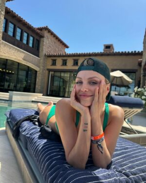 Wallis Day Instagram - a series of happiness 💚