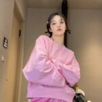 Wan Peng Instagram - 来了来了😺