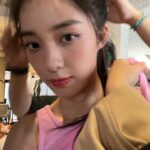 Wan Peng Instagram - 来了来了😺