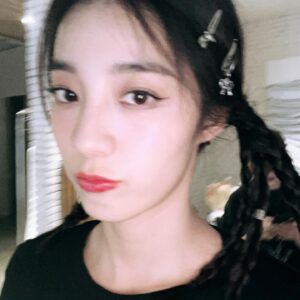 Wan Peng Instagram - 存货量很大👀